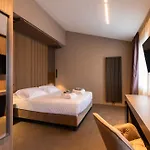 Sport Village & Ξενοδοχείο 4*