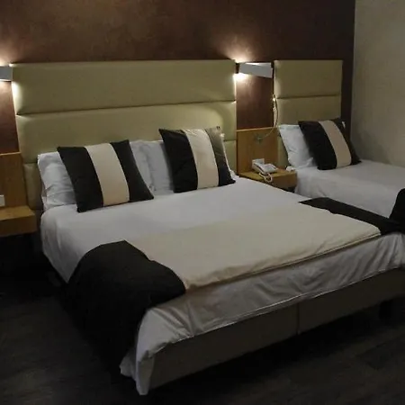 Sport Village & 4*
