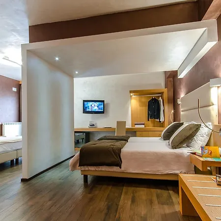 Hotel Sport Village &