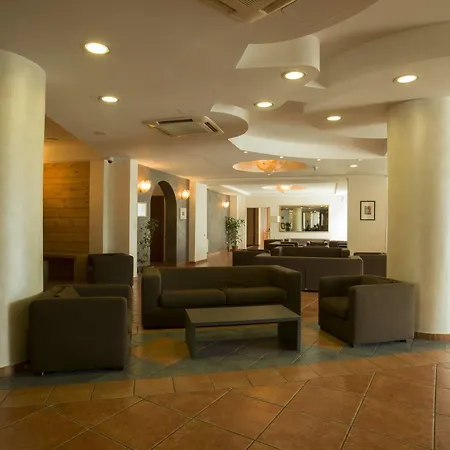 Sport Village & 4*
