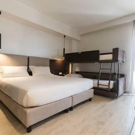 Hotel Sport Village & 4*