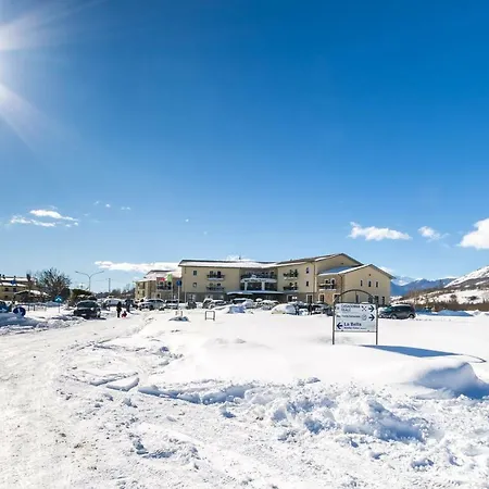 Sport Village & 4* Кастель-ди-Сангро