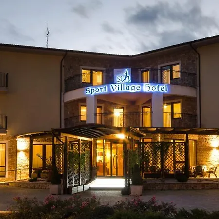 Hotel Sport Village & 4*