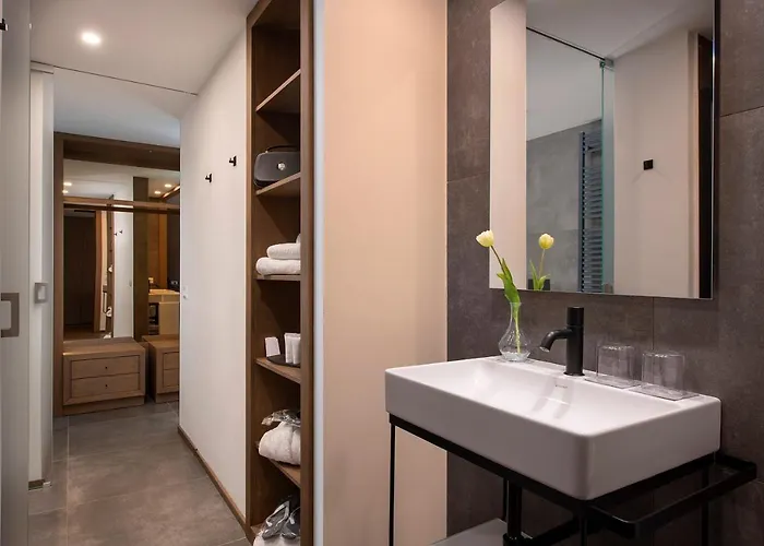 Sport Village & Hotel 4*