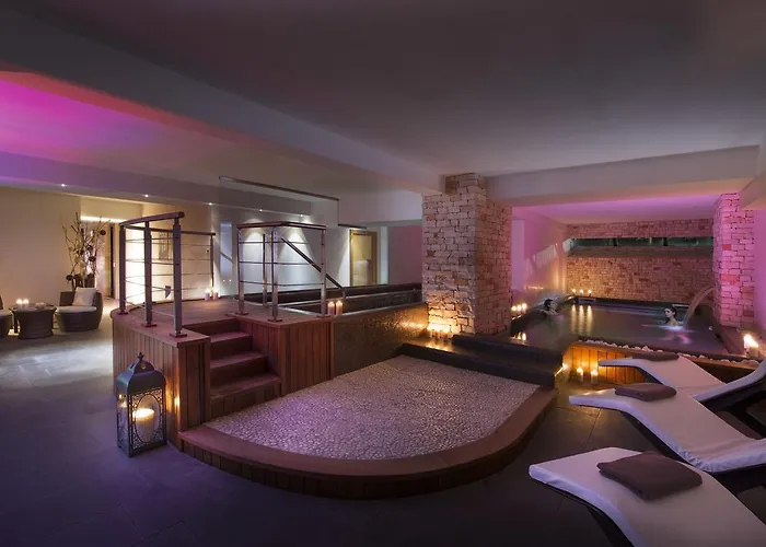 Hotel Sport Village & 4*